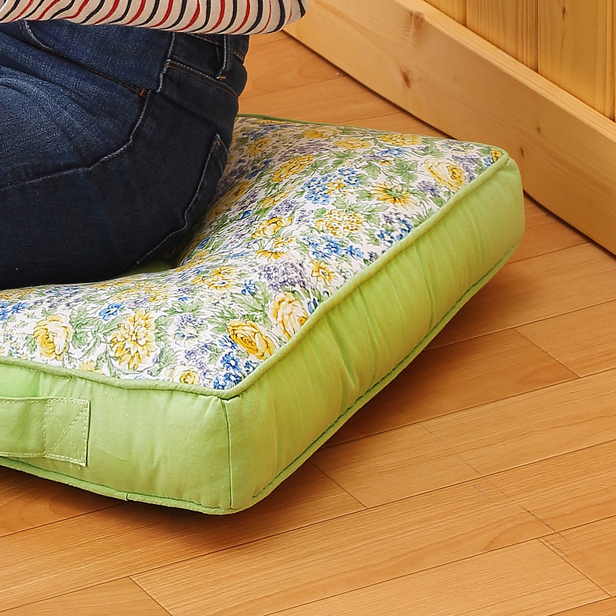 背当てクッション